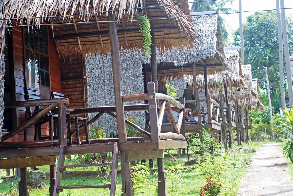 Angel Lanta Bungalow เกาะลันตา ภายนอก รูปภาพ