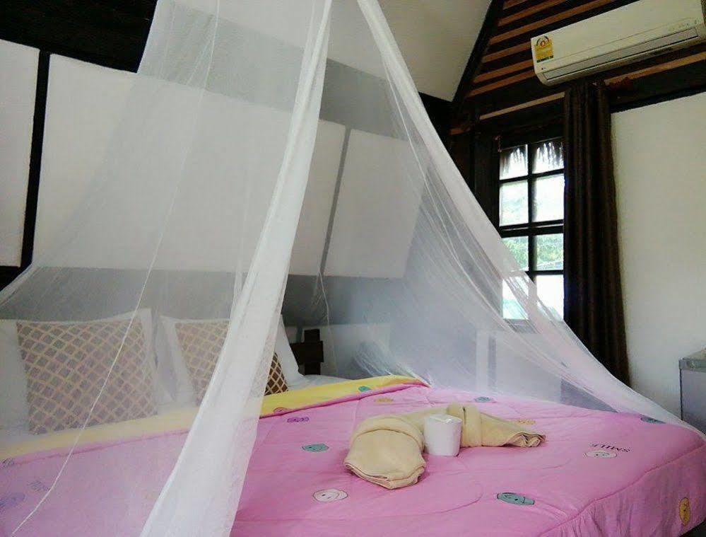 Angel Lanta Bungalow เกาะลันตา ภายนอก รูปภาพ